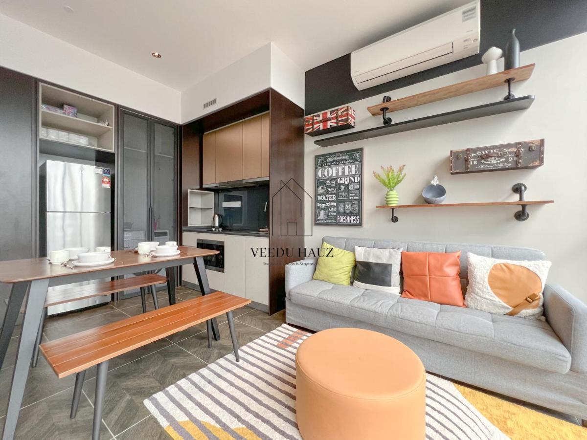 Scarletz Suites At Klcc By Veedu Hauz Kuala Lumpur Bagian luar foto